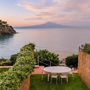 https://villa-la-vista-baia-del-gambero.sicilyhotelsitaly.net